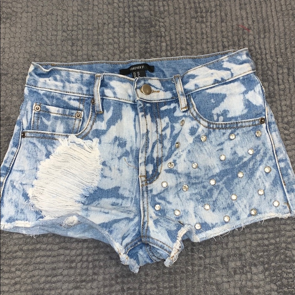 Forever 21 High Waisted denim shorts size 25